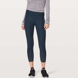 LULULEMON Tight Stuff II Scalloped Reflective Running Active Navy Leggings 4
